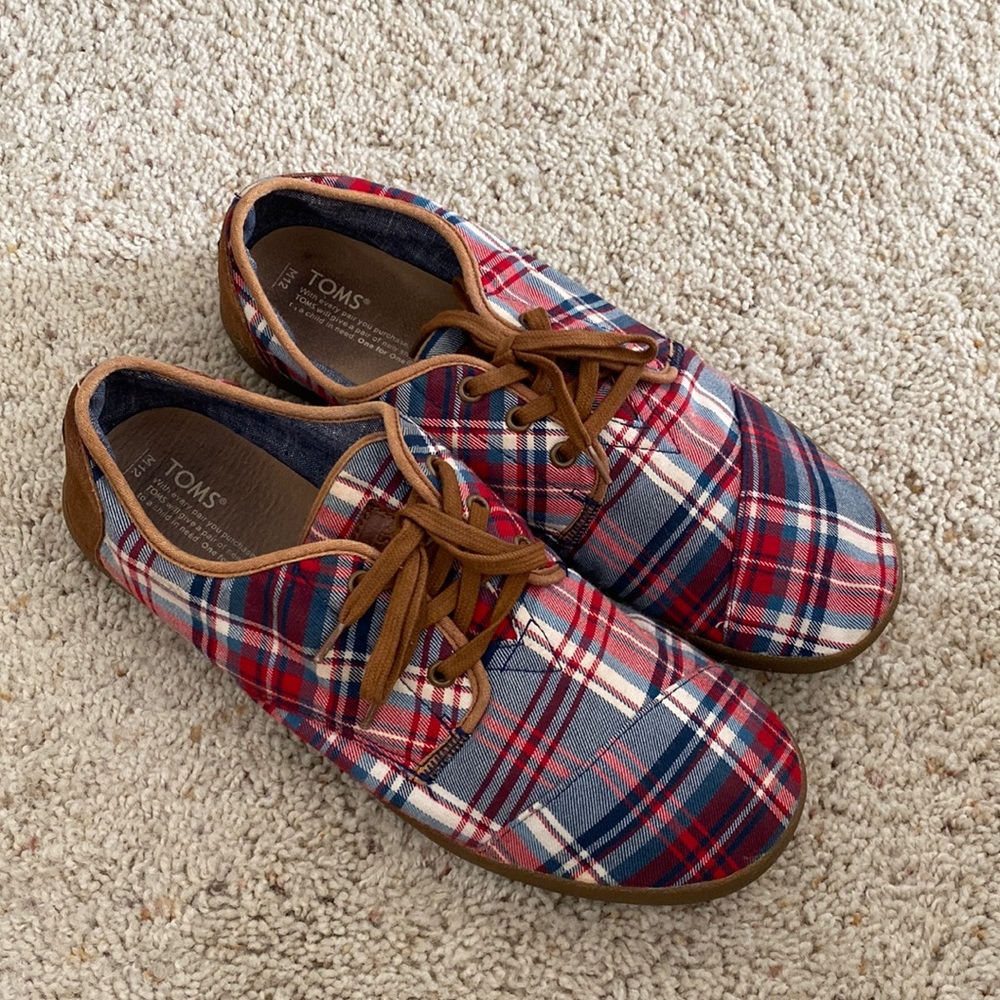 Toms
